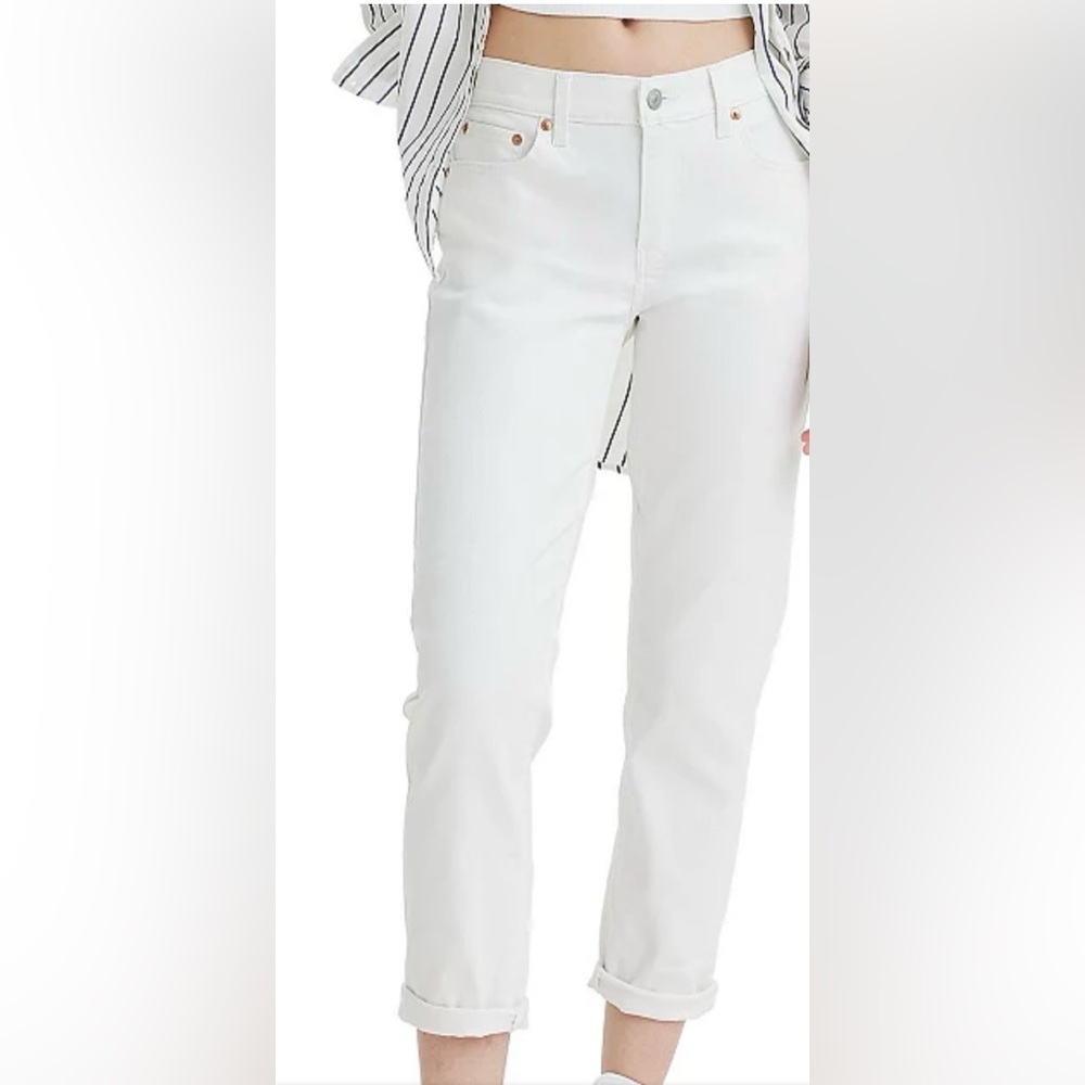 New Women's Levi's Boyfriend Jeans White  30 x 27